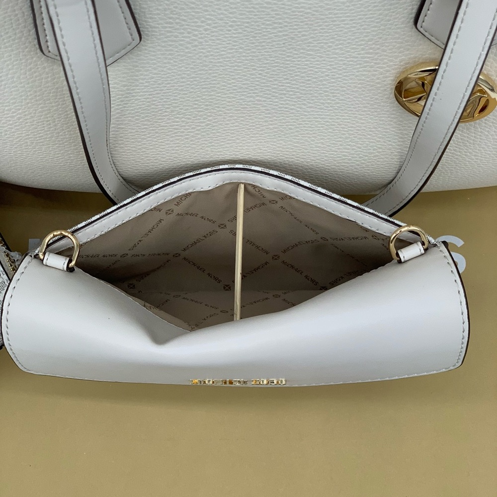 Michael Kors Kimberly LG 3 in 1 Tote Light… - Picture 16 of 16